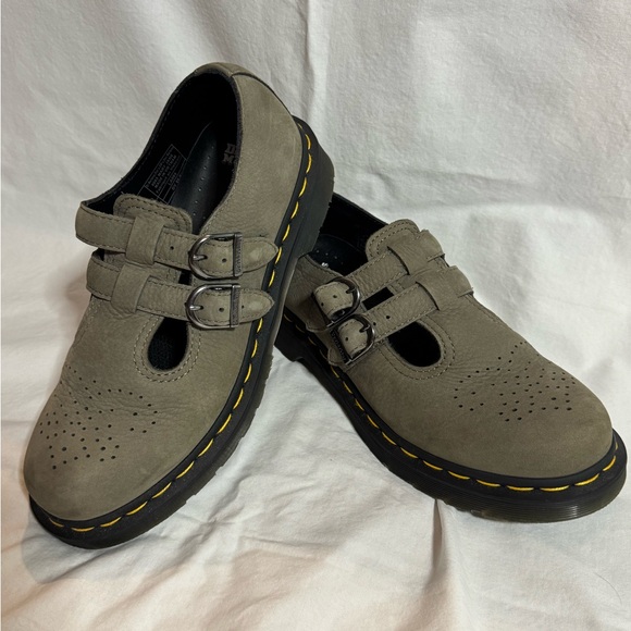 Dr. Martens Shoes - Dr Marten - Gray Leather Mary Jane Size 8
